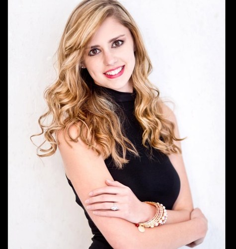 MadiLea37's profile picture. Model /actress :) living in Georgia for now ... Heading to NY or London !!
FOLLOW ME ON MY MODELING PAGE !!!!http://t.co/J39uC2ArK3