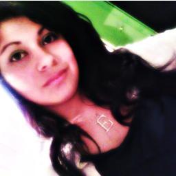 Ocupe-se. Mente vazia atrai lembranças. ♪♫.!
Ponha Deus no inicio e ele cuidará do fim...(...)