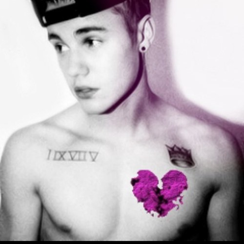 i love @justinbieber , Ive been with him sense 09' Loved him sense ONE TIME, I saw him live January 25 2013 and i will never in my life forget it, follow me!!