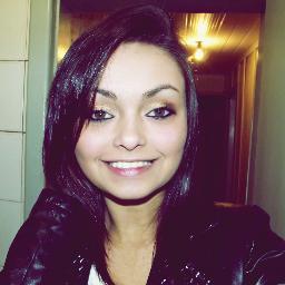 anynha_caroline's profile picture. 