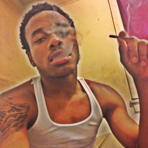 Younq & Reckless , You Bytches Dnt Excite Me ' Imm MoneyHungry #MUHG