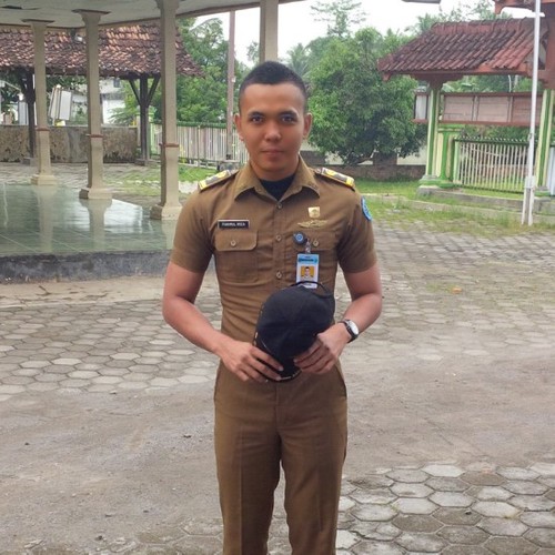 ❤@nova_yuliardy follow my instagram @fakhrulroza