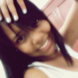 modabeatriz's profile picture. Eu não quero promessas. Promessas criam expectativas , e expectativas geram sofrimento ..