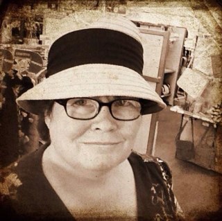Retired working mom looking to do the right thing. artistic.curious.eclectic.