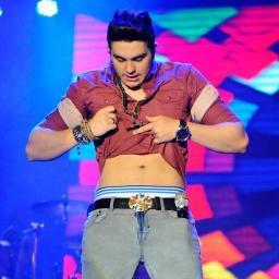 Que a fé move montanhas , e eu movo o mundo , pra te amar ♪♫                        ♥  -@luansantana , Fc desde 15.08.2009 até a morte !