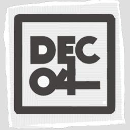 ...A preferência musical de cada integrante é acrescentada em trechos de suas musicas, fazendo com que a harmonia e a melodia, criem a identidade da DEC 04.