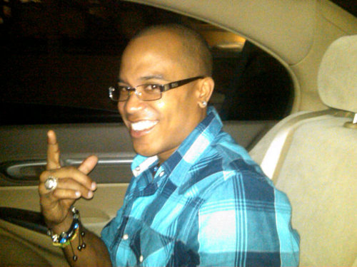 lbuttom19's profile picture. bueno soy un chico chevere  humirde  y sinsero megusta la fiesta  y compartir con mi amigos