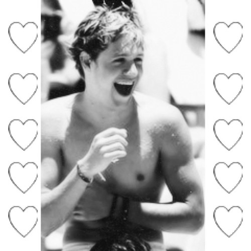 Dont follow me. FOLLOW @niallsnutella