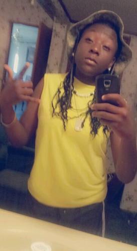 I love getting money, GOD, & bad bitxhes.... #Team Single #FlyShxtOnly #Kount Up #Foreign
