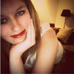 single ;15  :schaatsen; love my friends!