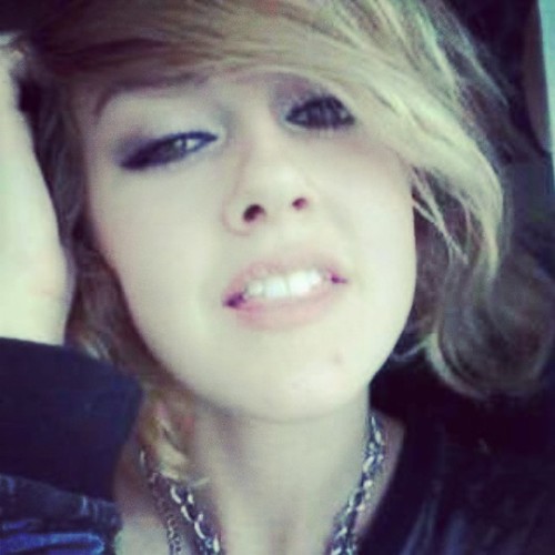 Ally_Sykes_19's profile picture. Don't bother following me unless you know interesting things or I know you on a personal level.