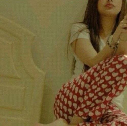 كويتيه صغيره عمري 19 داخله العب واستانس فقط