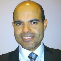 Profesional con sólida experiencia en comunicación financiera, gestión estratégica, Banca minorista y Retail.