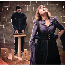 Bla el grupo de Belén y Luis de L-KAN Hemos sacado nuestro primer disco en Elefant Records La mejor enfermedad y ahora publicamos el segundo La falta básica