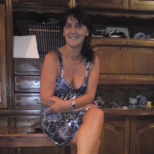 De nationalité Espagnole, mariée depuis 39 ans à un Francais, et Ardéchois de surcroit ! Fière d'être en France, et dans l'Ardèche natale de mon mari...