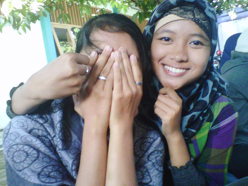 Hi, My Name is Fitri Auriza | VHS 12 MALANG | Always Support @officialJKT48 & @ShaniaJKT48 ♡ | Follow + Mention = FOLLBACK!!