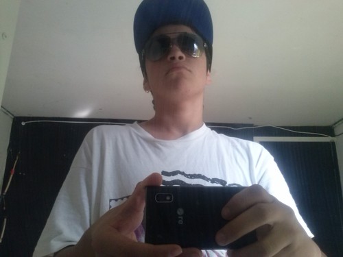 zack_extron's profile picture. soy un lokiyooo me gust aandar en rollers y voy a boxeoo pero enrealidad me gusta la natacion nose q xuxa ago en boxeo jajakaj