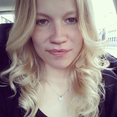 EmmaMuhonen's profile picture. Mihin milloinkin pesäpallo kuljettaa