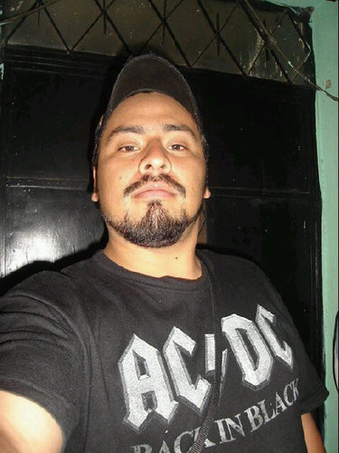 Simple y sencillamente me vale gorro lo q piensen \m/ Yeah!!!!!