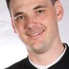 Kent based actor, dj and entertainer