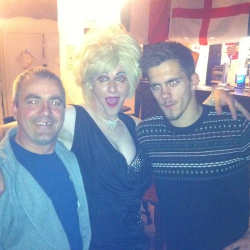 Harrybazzer's profile picture. 👀