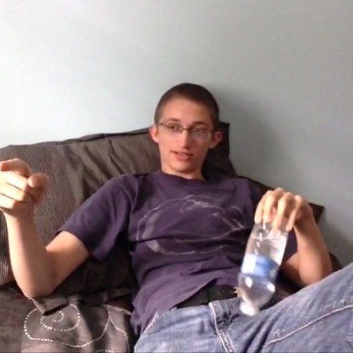 I love gurls tht throw in dips, okay. If you talk to me ill luh u bbe. Toby Kieth turns me on. #1 Ohio State fan. Im a full supporter of the motolife