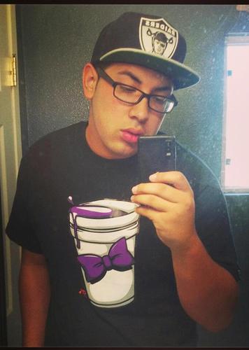Chill A'F, #ChuckTaylors, #Nikes, #SnapBacks. #TeamSingle :) Follow, I Mite Follow Back. (: