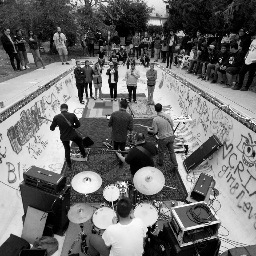Post-Rock band from Oakland, CA. Currently signed to Deep Elm Records.