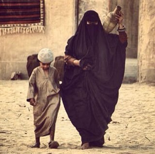 طموحاتي كثيرة وكبيرة ، وبإذن الله سأحققها لِ كي أسعد من هم لي سند وحافز فَ بدونهم لا أكون [ أمي ، أبي ، أخوتي ] هم جنتي ..!