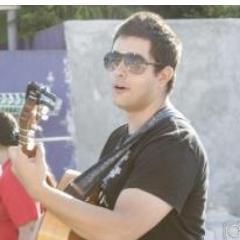 Rock Star, aventureiro, Serial Killer, modelo e mentiroso.