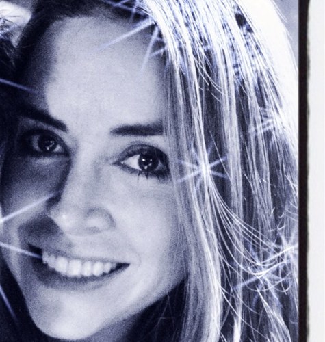 linam_sierra's profile picture. Technology Enthusiast! Hoy escribo, mañana borro... No hay mal que por bien no venga. Menos es mas, y lo que no sirve que me lo manden...A ver si tiene arreglo!