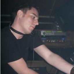 MacphersnFABRIC's profile picture. fabriclondon
Resident DJ · August 2002 to present
The Drum and Bass sickness spreads.