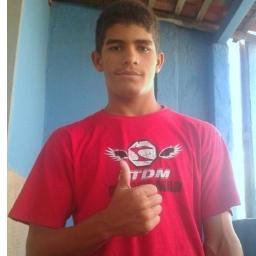 Sou Um cara bom Flamenguista e tenho 16 anos