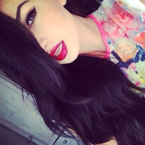 FakeAmourr's profile picture. Keep your head up pretty. Everything gets better