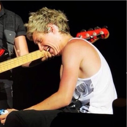 Hi, sorry for the annoying tweets from unfollowers.me but i don't know how i can stop it :/