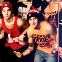 We're those twins from the @janoskians