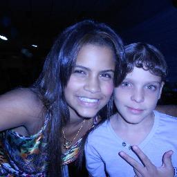 Euu gosto de praia,futebol,cinema,skate,entre outras maneiras de lazer.Soou  alegre,estrovertido,carinhoso