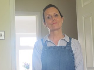 Mother of four daughters & Grandmother of 3 lovely little girls,and a sweet grandson! I do yoga every day,& love walking the dogs. Have been veggie for ever.