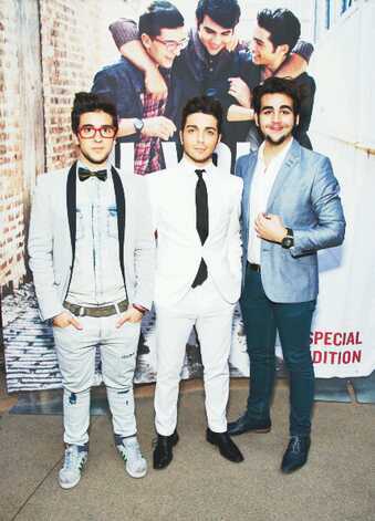 Dicuoreilvolo's profile picture. Cuenta dedicada a los 3 soles, a los 2 Tenores y al Barítono, @piero_barone @iboschetto @GianGinoble somos ~Ilvolovers Forever~	Siguenos y te seguimos!