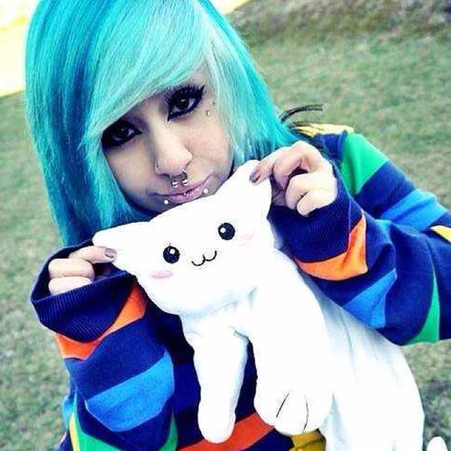 Hey, my name is Bella :) I am worthless and i love sugar :D i also love bands! Click my follow button you know you want to ;) {Bi} {Single&Looking} {RP}