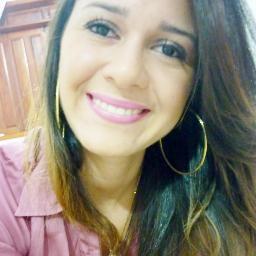 19 anos, ansiosa, curiosa, leonina, flamenguista, prestativa, atenciosa, sonhadora,apaaixonada,ciumenta,preguiçosa! . . .