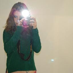 Digo lo que pienso y no pienso lo que digo. Recordar es tan duro a veces... | te quiero pequeña bella durmiente  ! | {~.~} | {°.°} |  . |