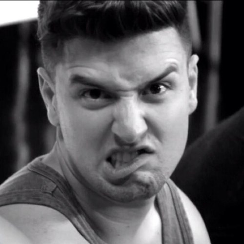#Rusher~ @1LoganHenderson is my babe. :)