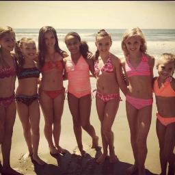 7 beautiful girl i love them all :) ! 0/7 followed 1/5 0/1  Alexx Calise Follows ! 30/06/13 Melissa Follows ! 30/06/13