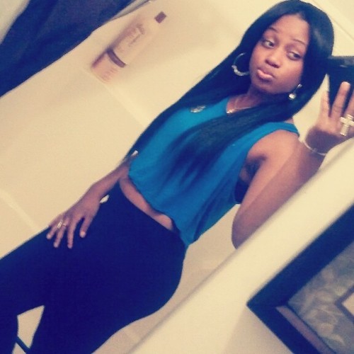☆☆☆☆☆CHICK!..  Pretty'Black! ♡ⓐⓛⓔⓧⓘⓢ♡ 工 D◯nt ﾚoV乇 ㄚ◯∪ h◯乇s.. Im Not A Princess I Dont Need Savin! Im A M'f Queen I Got Shxt Handled!:)