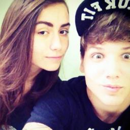 Posso ficar um tempo sem entrar, isso não significa que eu deixei de te amar. Desde 13.11.12 amo você @rbarbosajorge