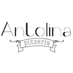 La verdadera pizza  en horno de leña con la original receta Italiana. EL Nogal cra 11 # 78 - 70