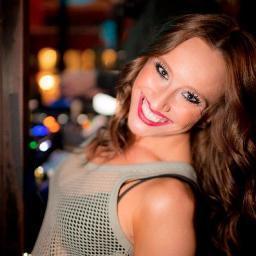 Fortune421Sarah's profile picture. 