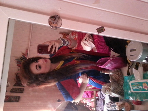 vampire_shit's profile picture. Will probably follow back:)