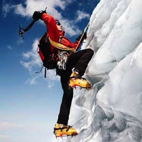 Alpine Climber / Ultra Trail Runner / IFMGA　　”Because it is there. ”